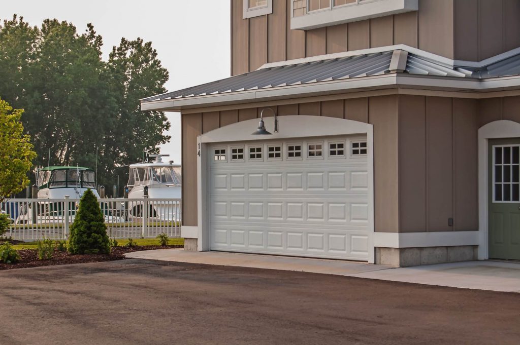 Lewis River Doors Provides Silverlake Residential Garage Door Repair