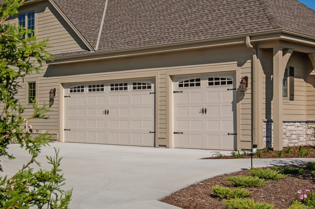 Lewis River Doors Provides Brush Prairie Residential Garage Door Replacement